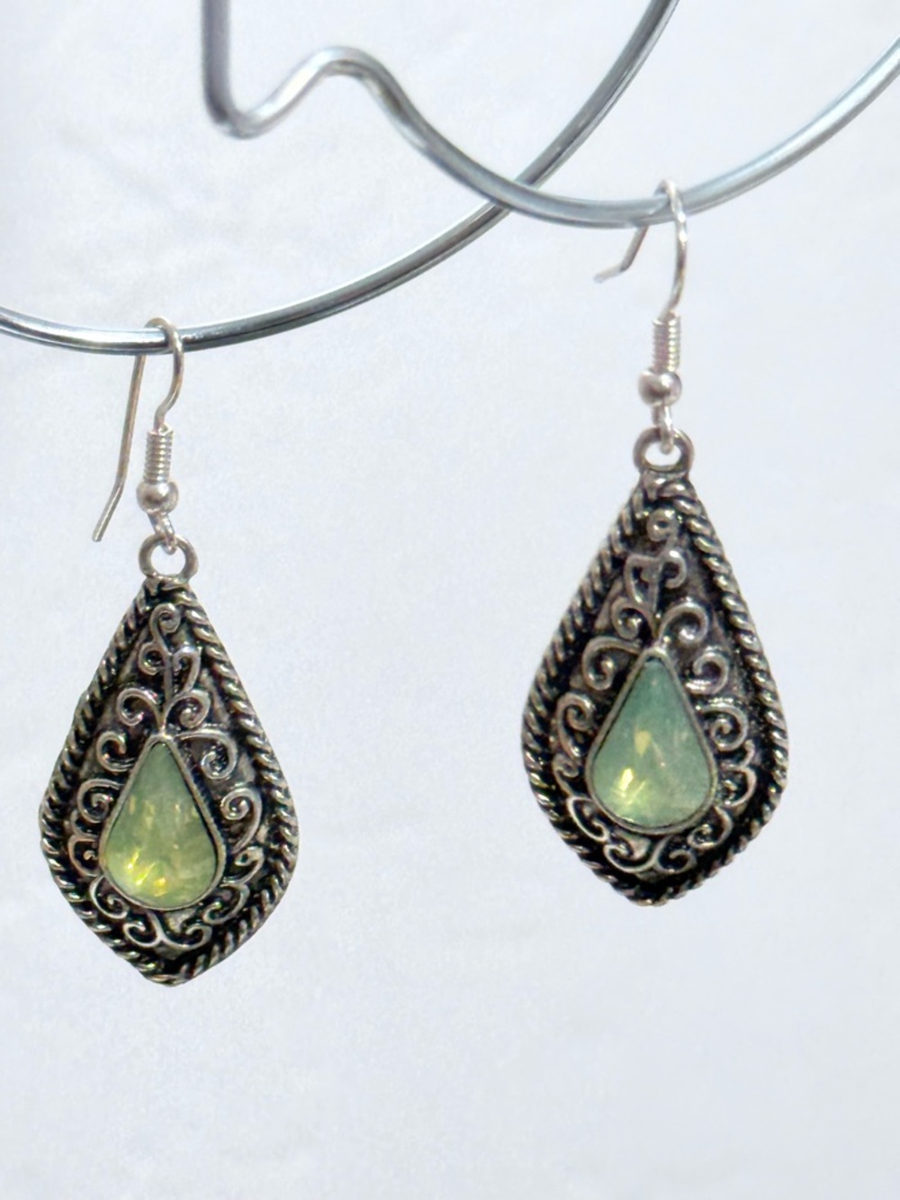 Prehnite Teardrop Silver Tone Filigree Boho Dangle Earrings Jewelry NWT - Picture 5 of 6